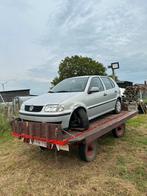 Volkswagen Polo bouwjaar 2000, Autos, Argent ou Gris, Achat, Boîte manuelle, Noir