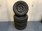 Kit jantes + pneus d'hivers d'un Volkswagen Golf, Autos : Pièces & Accessoires, Véhicule de tourisme, -, 3 mois de garantie, Utilisé