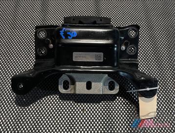 AUDI A3 MOTORSTEUN 5Q0199555R beschikbaar voor biedingen
