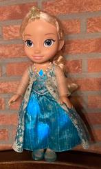 Frozen zingende Elsa met lichtjes+puzzeltje., Kinderen en Baby's, Speelgoed | Poppen, Overige typen, Gebruikt, Ophalen of Verzenden
