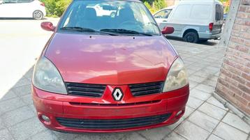 Renault Clio 1.2 essence* 2005*104.000km* 3P beschikbaar voor biedingen