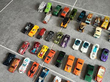 Speelgoedvoertuigen van Hotwheels en matchbox beschikbaar voor biedingen