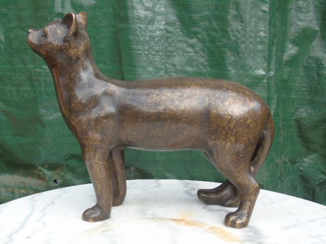 un grand chat en balade en bronze ., Jardin & Terrasse, Décoration murale de jardin, Neuf, Enlèvement ou Envoi