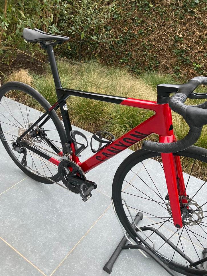 Canyon ultimte cf sl di2 12 spd in nieuwstaat!, Fietsen en Brommers, Fietsen | Racefietsen, Carbon, Ophalen