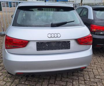 Bumper Audi A1 8X1 achterbumper LX7W in goede staat 3 deurs beschikbaar voor biedingen