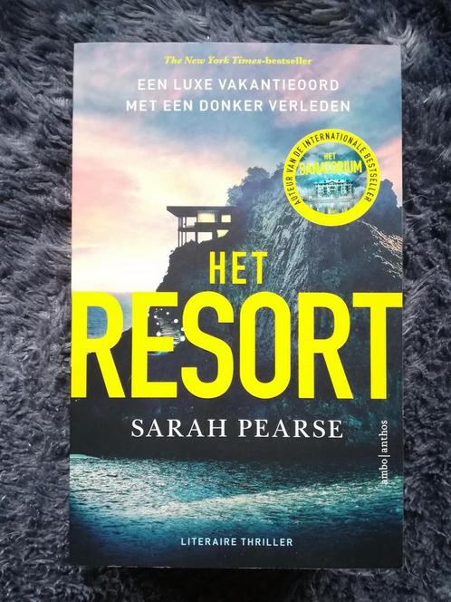 Sarah Pearse - Het resort, Boeken, Thrillers, Gelezen, Ophalen of Verzenden