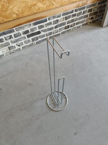 Toiletrolhouder beschikbaar voor biedingen
