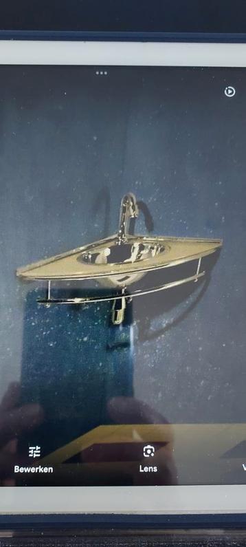 Hoeklavabo metaal en glas met sifon beschikbaar voor biedingen