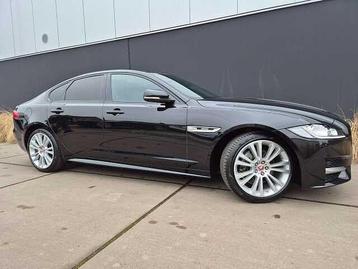 Jaguar XF 2.0 T*AUT.*R-SPORT*PANO DAK*DEELLEDER*CAMERA*, Auto's, Jaguar, 197 pk, 145 kW, USB, Zwart