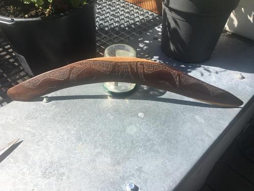 antieke handgekerfde boomerang Australie circa 1950, Antiek en Kunst, Curiosa en Brocante, Ophalen of Verzenden