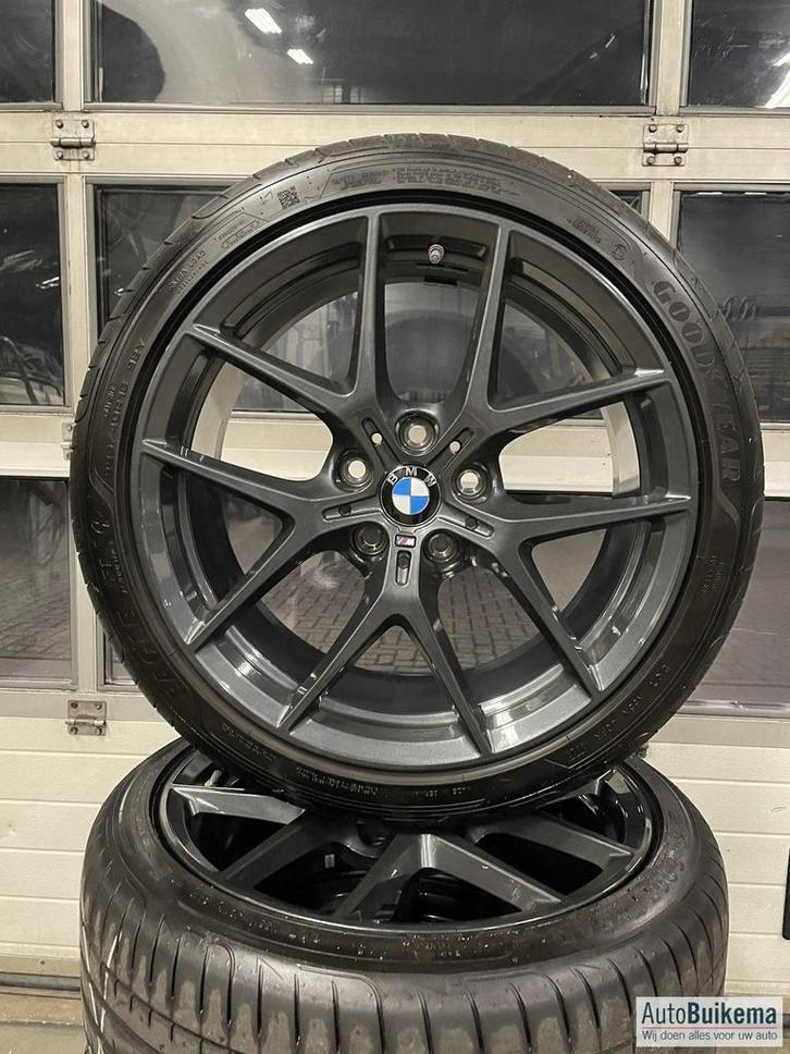 Wielset BMW 1-serie F40 Styling 554 M Goodyear Graphite Grey, Auto-onderdelen, Banden en Velgen, Velg(en), Personenwagen, Gebruikt
