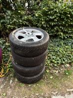 Winterbanden volvo c30, Auto-onderdelen, Banden en Velgen, Ophalen of Verzenden, Winterbanden