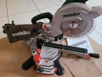 Radiale verstekzaag van Metabo  beschikbaar voor biedingen