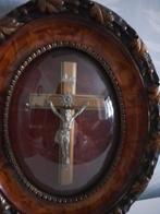 Kruisbeeld,, Antiek en Kunst, Antiek | Religieuze voorwerpen, Ophalen of Verzenden
