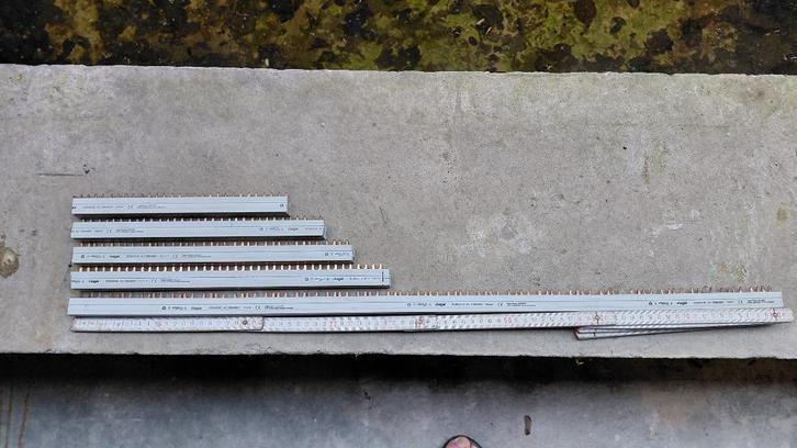 Hager aansluitrail - verbindings rail zekering kast KDN263B, Doe-het-zelf en Bouw, Elektriciteit en Kabels, Zo goed als nieuw