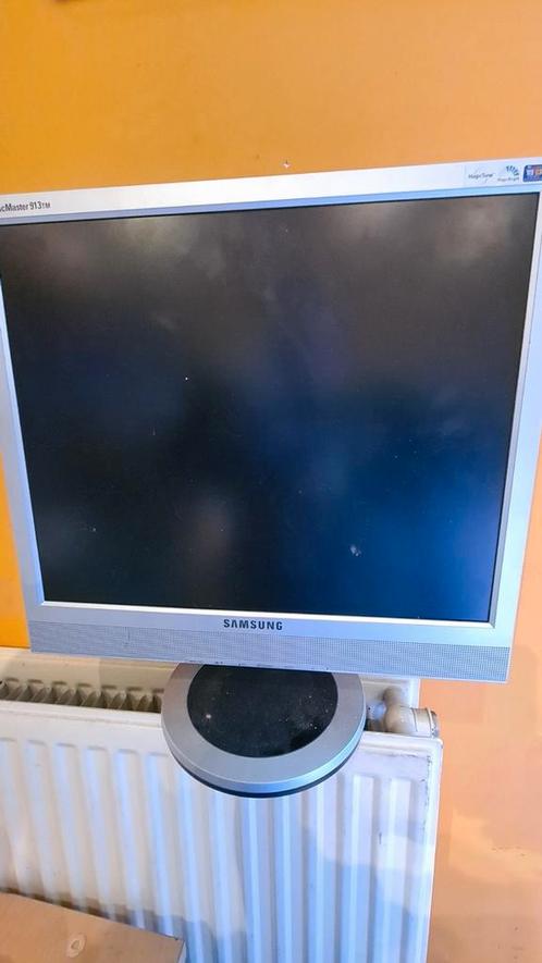 Samsung scherm, Computers en Software, Monitoren, Gebruikt, In hoogte verstelbaar, Ophalen of Verzenden