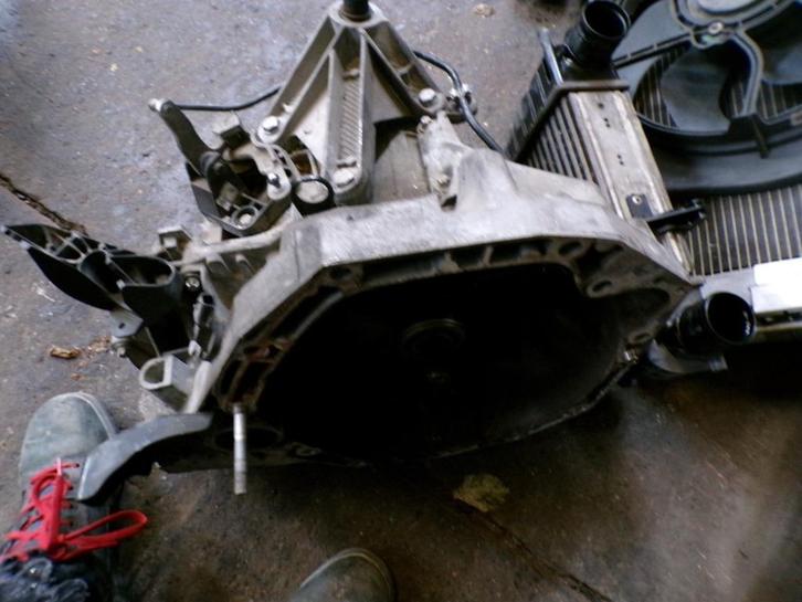 Boite de vitesses Renault Clio 3 1.5DCi 63kw 2009-2014, Auto-onderdelen, Transmissie en Toebehoren, Renault, Gebruikt, Ophalen