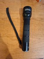 Lampe de poche rechargeable stanley FatMax 95-154, Enlèvement ou Envoi