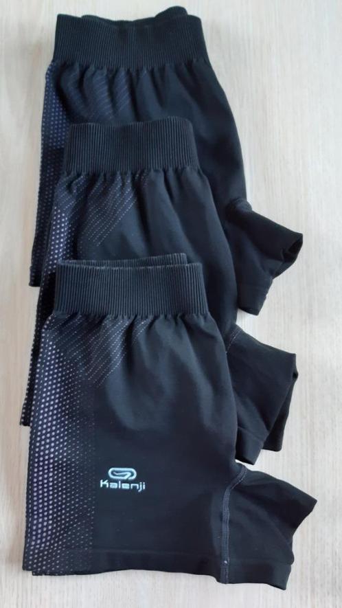2 korte hardloopshorts dames Kalenji small (S) + 1 gratis, Kleding | Dames, Sportkleding, Gedragen, Hardlopen of Fietsen, Maat 36 (S)