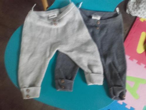 broeken - 4 stuks - maat 68 en 74, Kinderen en Baby's, Babykleding | Maat 68, Zo goed als nieuw, Broekje, Ophalen of Verzenden