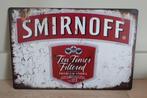 Plaque murale en métal aspect vintage Smirnoff Premium Vodka, Collections, Enlèvement ou Envoi, Panneau publicitaire, Neuf