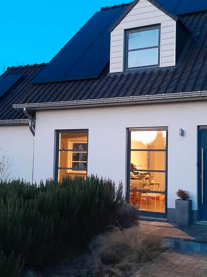 Na verbouwing vaal blauwe aluminium ramen, Doe-het-zelf en Bouw, Glas en Ramen, Gebruikt, Ophalen