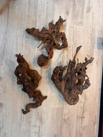 Aquarium hout beschikbaar voor biedingen