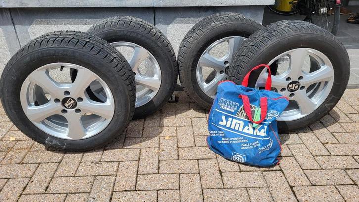 winterbanden, Auto-onderdelen, Banden en Velgen, Banden en Velgen, Winterbanden, 16 inch, 225 mm, Gebruikt, Ophalen