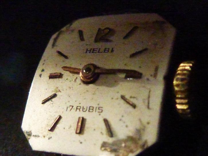 17 old robijnrode steen Rubis JEWELS Helbi uurwerk, Antiek en Kunst, Antiek | Klokken, Verzenden