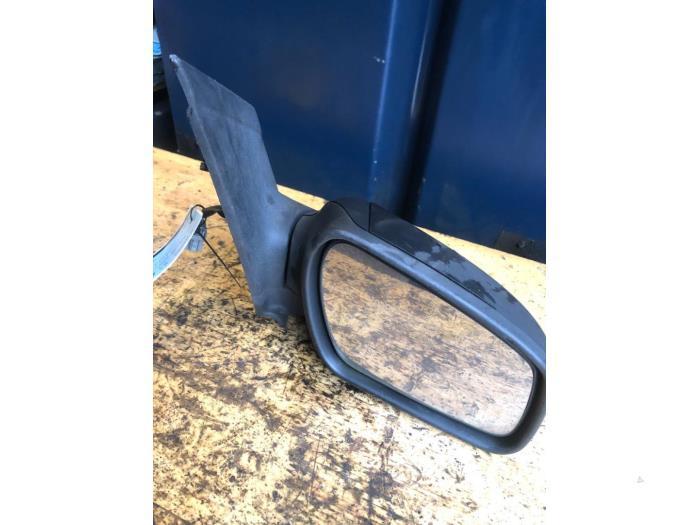 Buitenspiegel rechts van een Ford Focus, Auto-onderdelen, Spiegels, Ford, Gebruikt, 3 maanden garantie, Ophalen of Verzenden