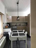 Keukentafel met 4 stoelen, Ophalen, Zo goed als nieuw