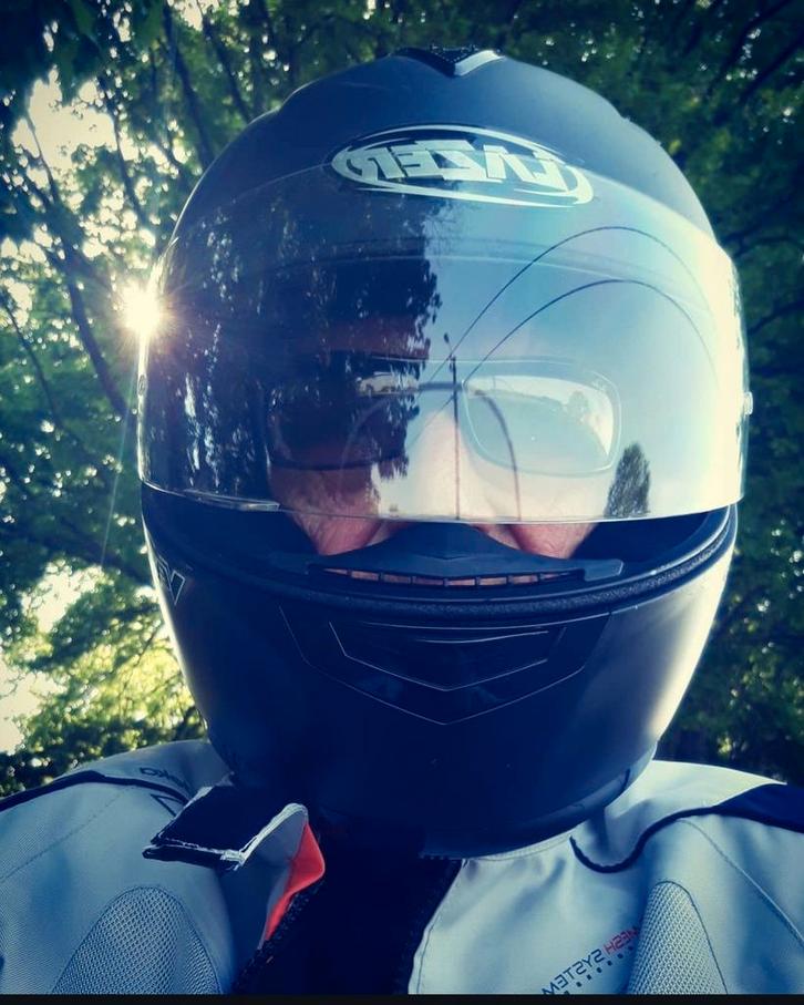 Lazer motor scooter helm integraal mat donkergrijs+vizier, Motoren, Kleding | Motorhelmen, Heren, Integraalhelm, L, Lazer, Tweedehands