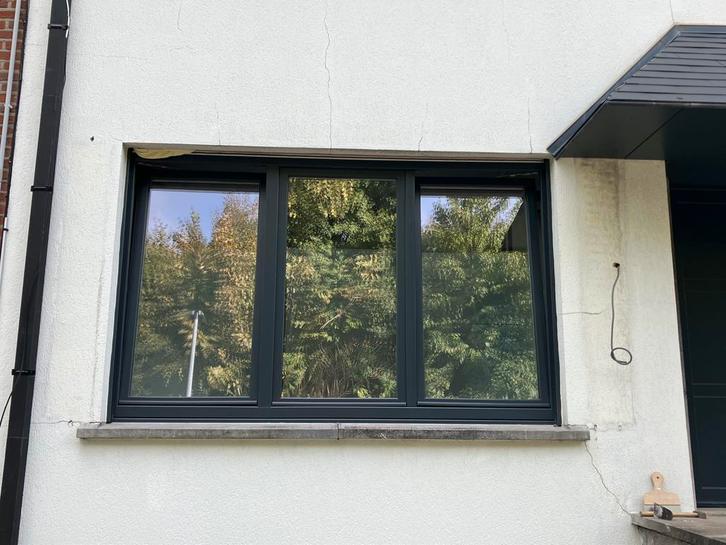 PVC raam mét rolluik te koop. Alles in perfecte staat !, Doe-het-zelf en Bouw, Glas en Ramen, Zo goed als nieuw, Gevelraam of Ruit