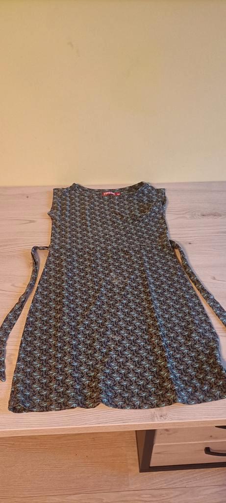 Jurk korte mouwen met motief, Kinderen en Baby's, Kinderkleding | Maat 164, Nieuw, Meisje, Jurk of Rok, Ophalen of Verzenden
