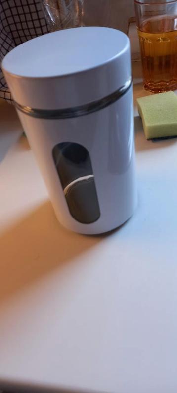 Voorraadpotten glas.  beschikbaar voor biedingen