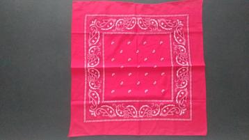 Art. 795 Folkloristische Hoofddoek beschikbaar voor biedingen