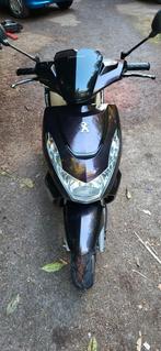 Peugeot Kisbee 4T injectie, Fietsen en Brommers, Scooters | Peugeot, Ophalen, Overige modellen, Klasse A (25 km/u), Zo goed als nieuw