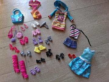 Accessoires voor Barbie beschikbaar voor biedingen