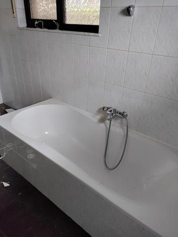 Bad beschikbaar voor biedingen