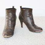 Belles bottes en cuir Sacha s21 (taille 39) €20, -, Vêtements | Femmes, Chaussures, Autres couleurs, Comme neuf, Boots et Botinnes