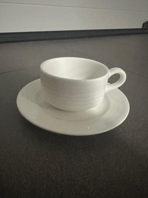 Nieuwe tassen + ondertassen verglaasd, Huis en Inrichting, Keuken | Servies, Nieuw, Kop(pen) en/of Schotel(s), Effen, Ophalen