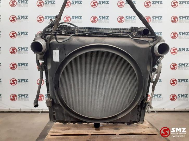Occ radiator + intercooler Mercedes, Auto-onderdelen, Vrachtwagen-onderdelen, Mercedes-Benz, Motor en Accessoires, Gebruikt