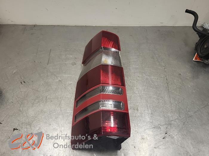 Feu arrière gauche d'un Mercedes Sprinter, Autos : Pièces & Accessoires, Éclairage, Mercedes-Benz, Utilisé, 3 mois de garantie