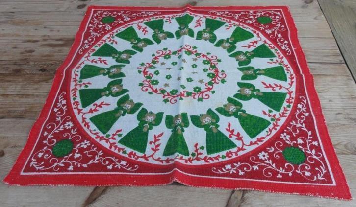 Vintage tafel/ kerstboom kleedje met engelen, Scandinavië, Diversen, Kerst, Gebruikt, Ophalen of Verzenden