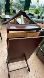 Oude reteo kapstok en kledingpresser, Ophalen, Zo goed als nieuw