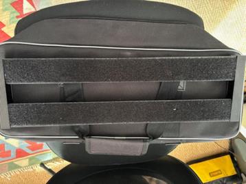 Pedalboard met tas, Musique & Instruments, Effets, Enlèvement, Comme neuf, Multi-effet