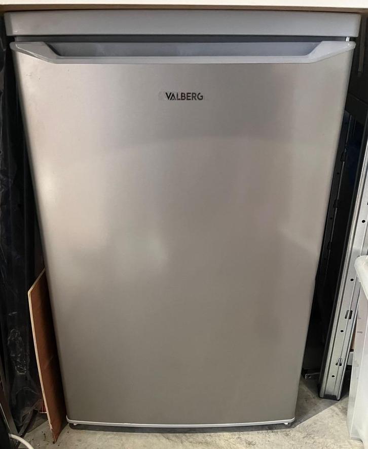 Frigo Valberg 127L, Elektronische apparatuur, Koelkasten en IJskasten, Zo goed als nieuw, 85 tot 120 cm, 45 tot 60 cm, Ophalen