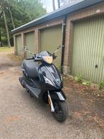 Piaggio new fly 50cc A klasse, Fietsen en Brommers, Scooters | Piaggio, Ophalen, Gebruikt, Klasse A (25 km/u), Fly