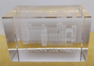 souvenir  Pres papier Le Palais des Papes, Avignon beschikbaar voor biedingen