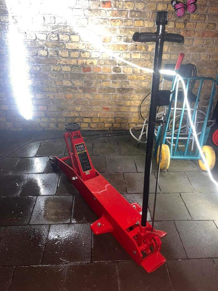 hydraulische rolkrik met extra lange uitbow 5 ton., Auto diversen, Krikken, Zo goed als nieuw, Garagekrik, Ophalen